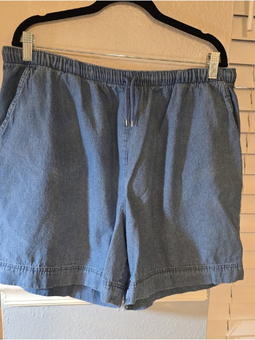 Women's Blue Denim-Style Elastic Waist Shorts - Picture 1 of 3